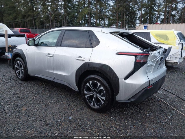 Toyota BZ4X XLE 2025 JTMAAAAA7SA073829 Image 3