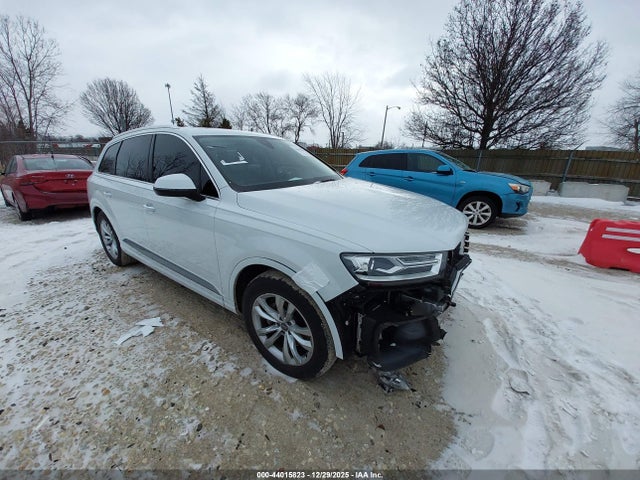 2017 AUDI Q7 WA1LAAF70HD035866 Photo 0
