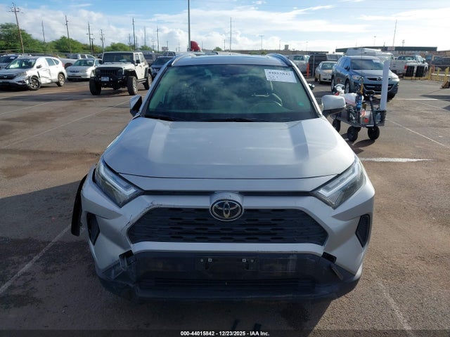 Toyota Rav4 Xle 2022 JTMP1RFV8NJ040458 Image 11
