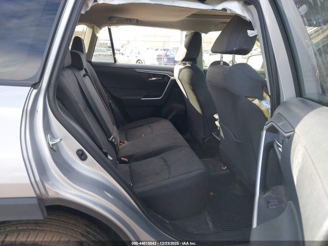 Toyota Rav4 Xle 2022 JTMP1RFV8NJ040458 Image 8