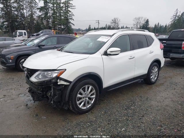 Nissan ROGUE SV 2017 JN8AT2MT2HW151625 Image 2