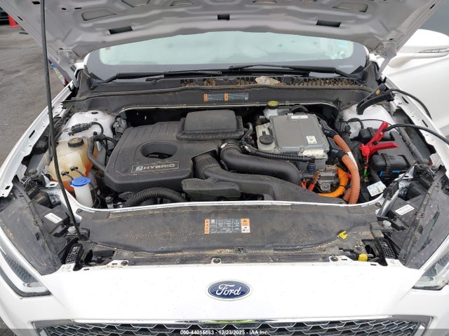 3FA6P0RU9KR175450 Ford Fusion Hybrid Titanium