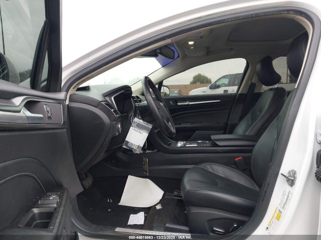 3FA6P0RU9KR175450 Ford Fusion Hybrid Titanium