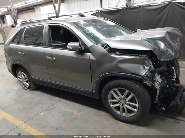 5XYKT3A68EG479368 KIA SORENTO LX