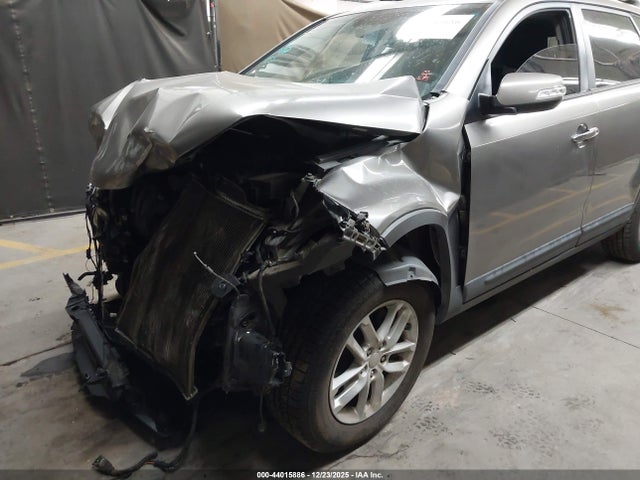 5XYKT3A68EG479368 KIA SORENTO LX