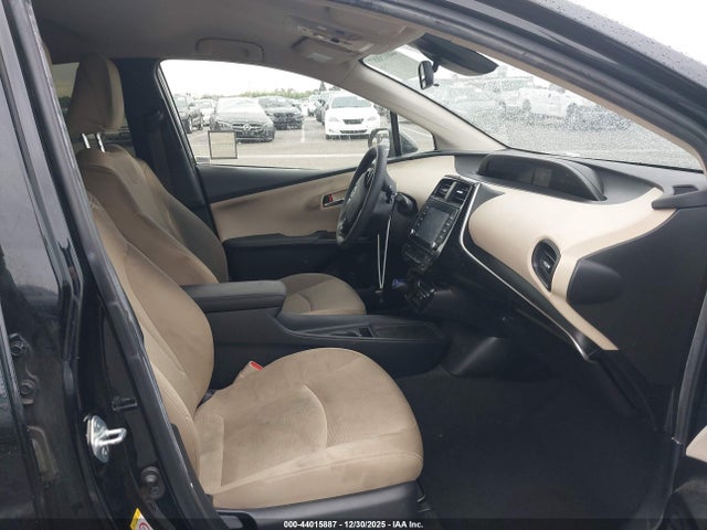 JTDKARFU6L3111272 Toyota Prius Le