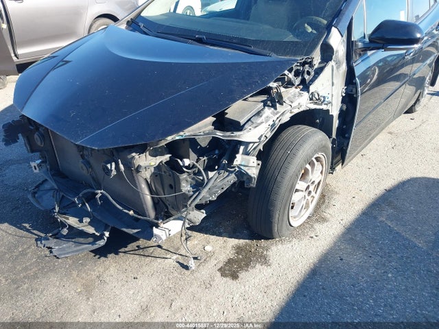 JTDKARFU6L3111272 Toyota Prius Le