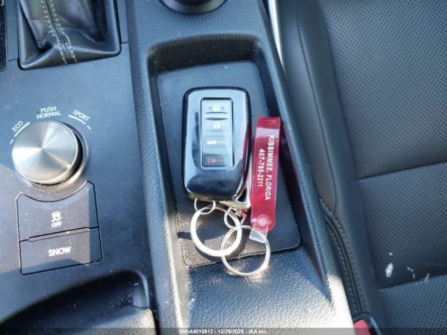 2016 LEXUS IS 200T JTHBA1D23G5021346 Photo 10