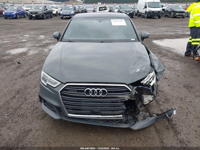 WAUJ8GFF8H1047670 Audi A3 2.0t Premium
