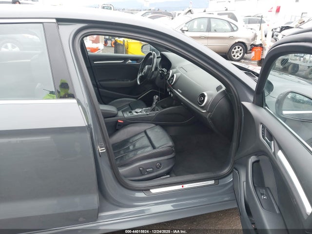 2017 AUDI A3 WAUJ8GFF8H1047670 Photo 4