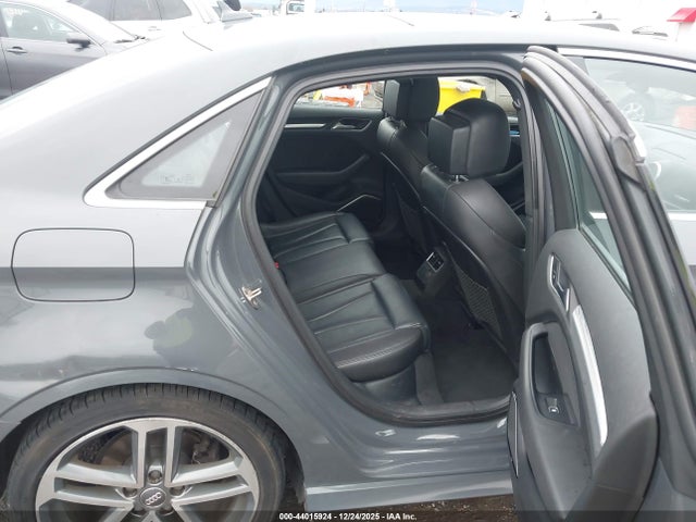 2017 AUDI A3 WAUJ8GFF8H1047670 Photo 7