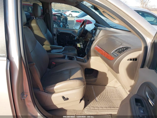 Продажа на аукционе авто 2013 Chrysler Town & Country Limited, vin: 2C4RC1GG4DR590030, номер лота: 44015925