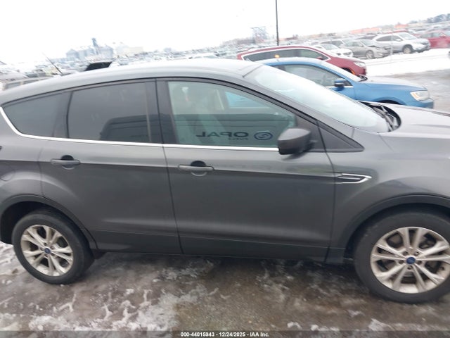 Ford ESCAPE SE 2017 1FMCU9GD3HUC26032 Image 13
