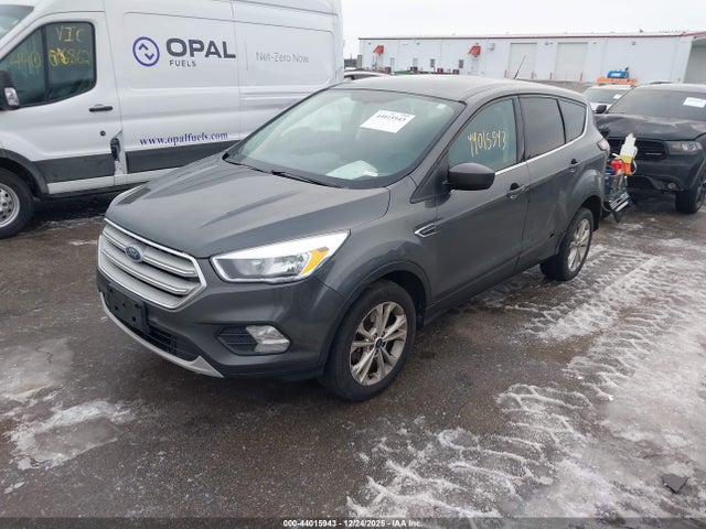 Ford ESCAPE SE 2017 1FMCU9GD3HUC26032 Image 2