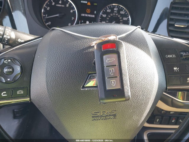 2019 MITSUBISHI OUTLANDER JA4AZ3A3XKZ006952 Photo 10