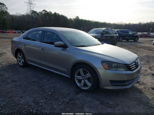 2014 VOLKSWAGEN PASSAT 1VWBS7A35EC100666