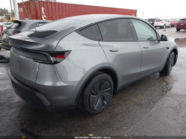 2026 TESLA MODEL Y 7SAYGDED8TF427808 Photo 3