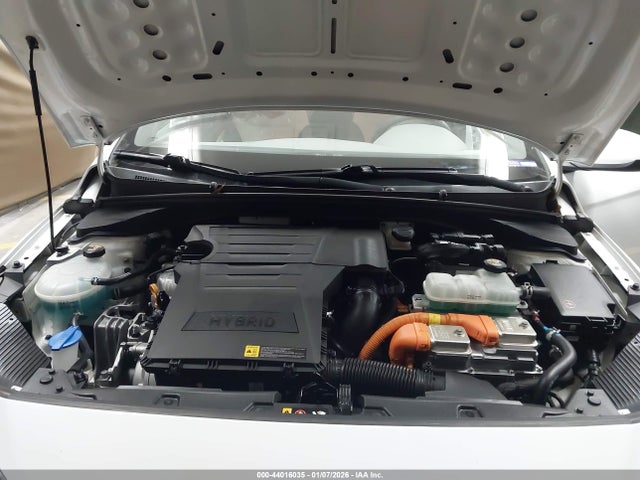 KMHC65LC8KU131313 Hyundai Ioniq Hybrid Blue
