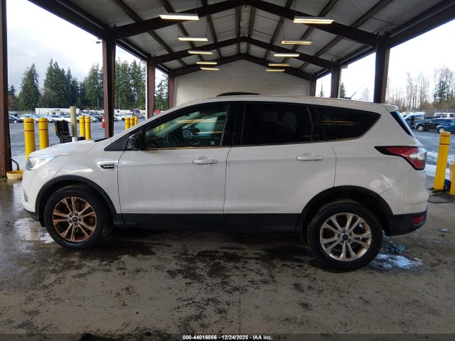 Ford ESCAPE SE 2017 1FMCU0G91HUB82149 Image 14