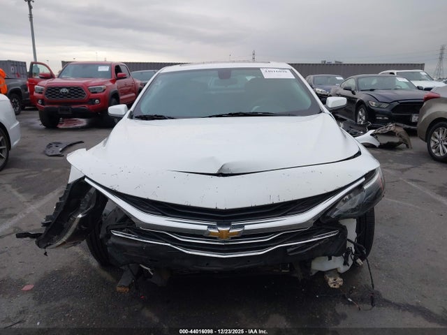 1G1ZD5ST6NF127963 Chevrolet Malibu Fwd Lt