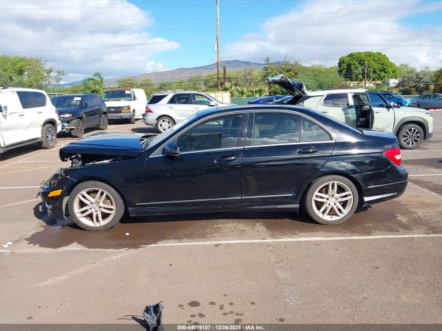 Aukcja sprzedaży 2013 Mercedes-benz C 250 Sport, vin: WDDGF4HB3DA755143, numer aukcji: 44016107
