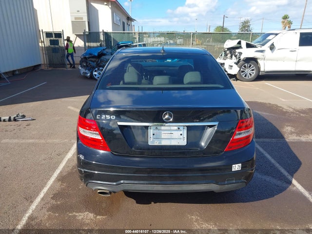 Aukcja sprzedaży 2013 Mercedes-benz C 250 Sport, vin: WDDGF4HB3DA755143, numer aukcji: 44016107