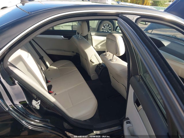 Aukcja sprzedaży 2013 Mercedes-benz C 250 Sport, vin: WDDGF4HB3DA755143, numer aukcji: 44016107