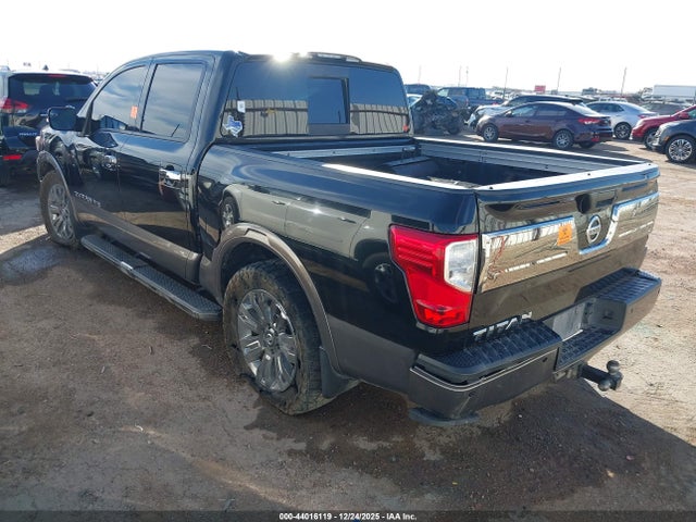 2018 NISSAN TITAN 1N6AA1E61JN535618 Photo 2