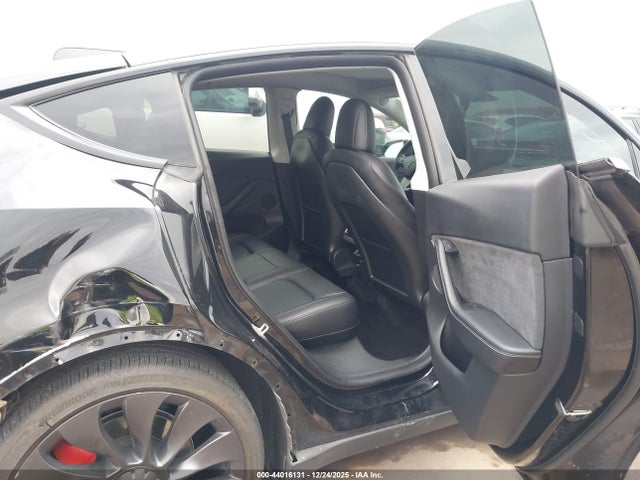 2021 TESLA MODEL Y 5YJYGDEF5MF266608 Photo 7