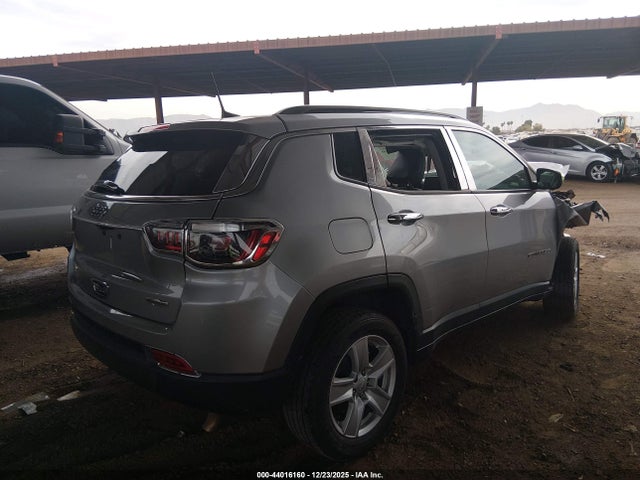 Jeep Compass Latitude 4x4 2022 3C4NJDBB0NT233072 Image 4