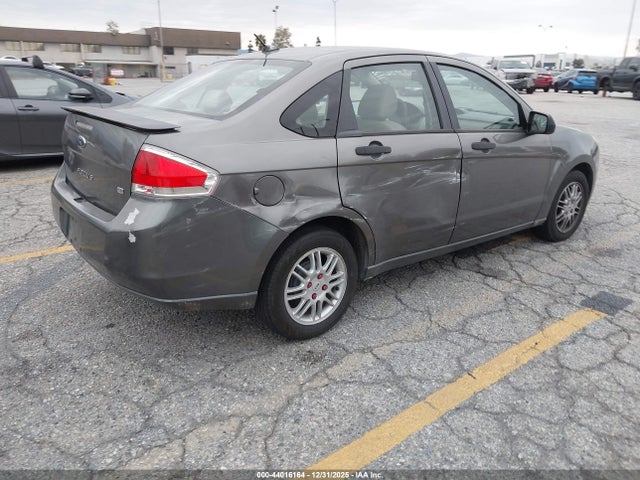 2011 FORD FOCUS 1FAHP3FN0BW142096 Photo 3