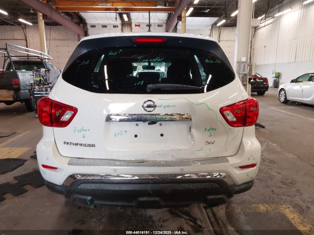 Nissan Pathfinder Sv 2018 5N1DR2MN8JC622236 Image 15