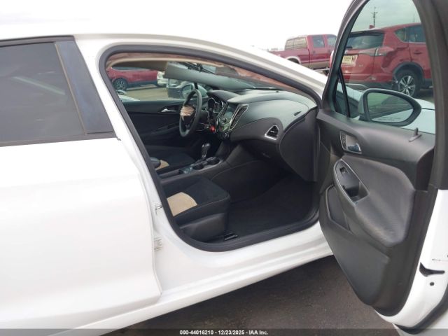 2019 CHEVROLET CRUZE 1G1BC5SM2K7150627 Photo 4