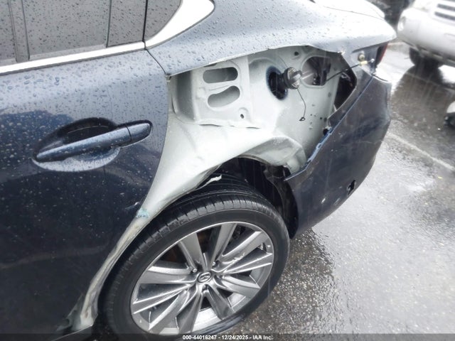 JM1GL1XY5J1334348 Mazda Mazda6 Signature