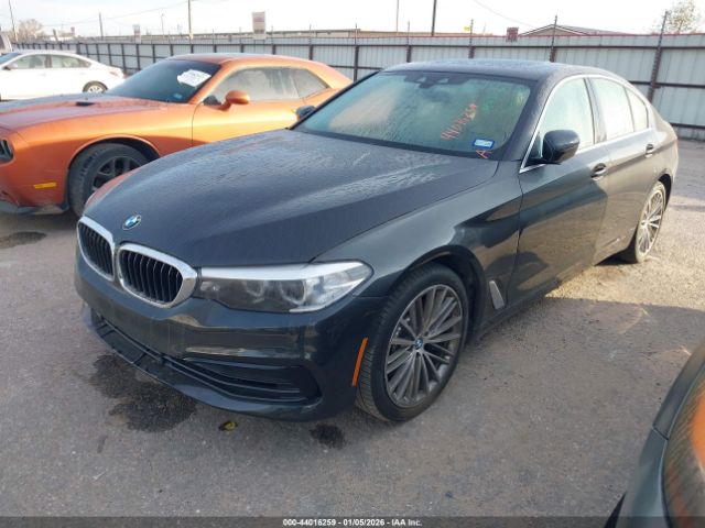 2019 BMW 540I WBAJE7C50KWW35013 Photo 1
