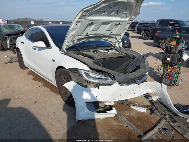 2016 TESLA MODEL S 5YJSA1E16GF150560