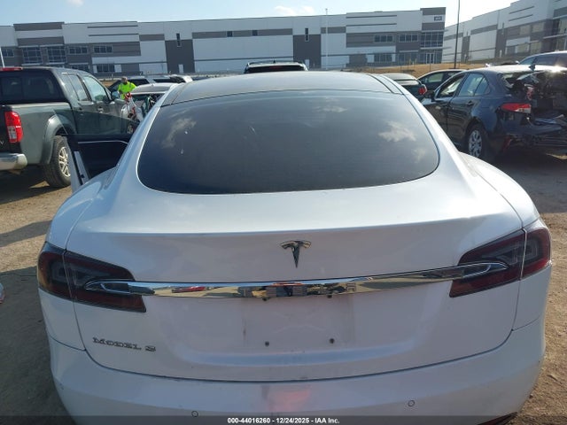 Tesla Model S 60/70/75/85 2016 5YJSA1E16GF150560 Image 15