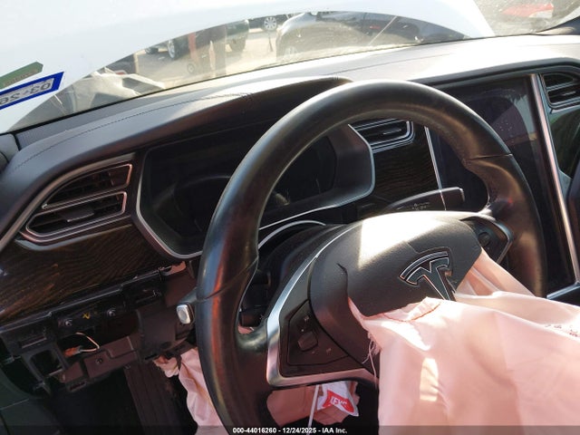 Tesla Model S 60/70/75/85 2016 5YJSA1E16GF150560 Image 6