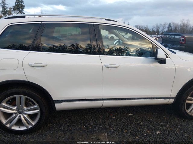 WVGEP9BP3ED010663 Volkswagen Touareg Tdi Executive