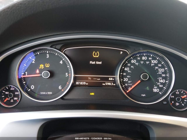 WVGEP9BP3ED010663 Volkswagen Touareg Tdi Executive