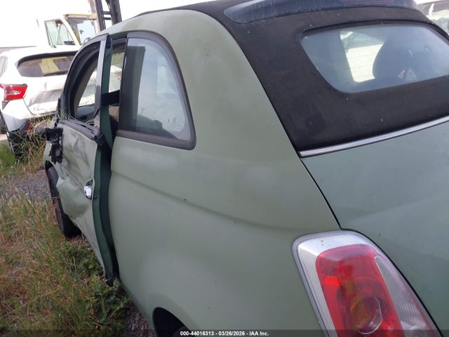 2015 FIAT 500C 3C3CFFDR1FT620556 Photo 2