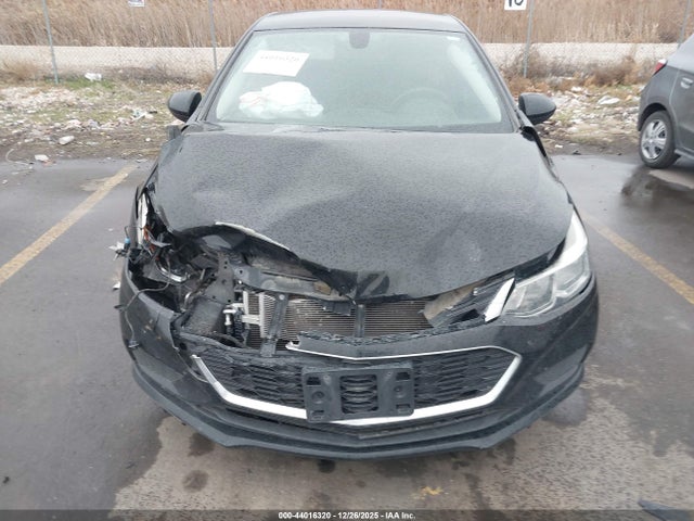 1G1BC5SM9J7213494 Chevrolet Cruze Ls Auto