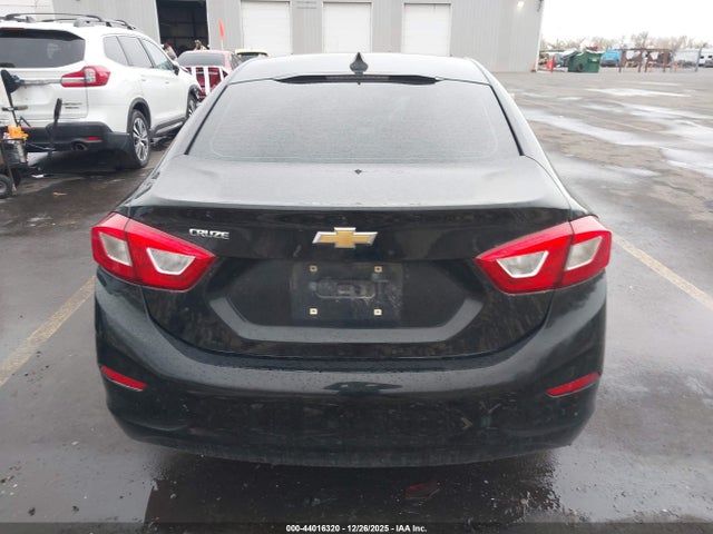 1G1BC5SM9J7213494 Chevrolet Cruze Ls Auto