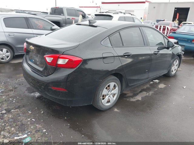 1G1BC5SM9J7213494 Chevrolet Cruze Ls Auto