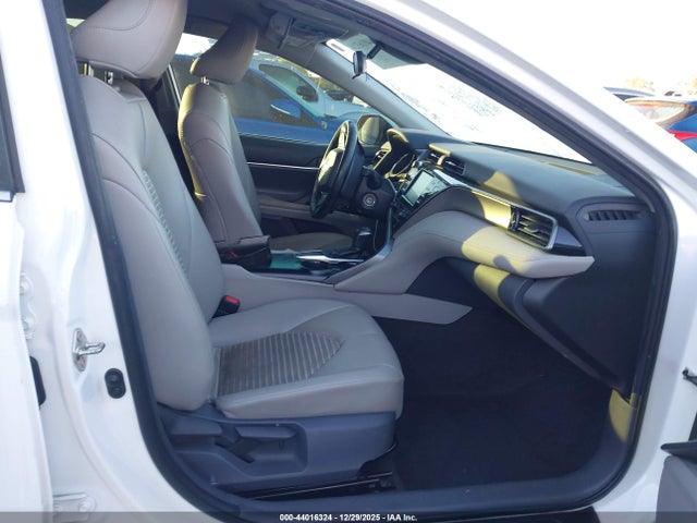 2019 TOYOTA CAMRY 4T1B11HK6KU283237 Photo 4