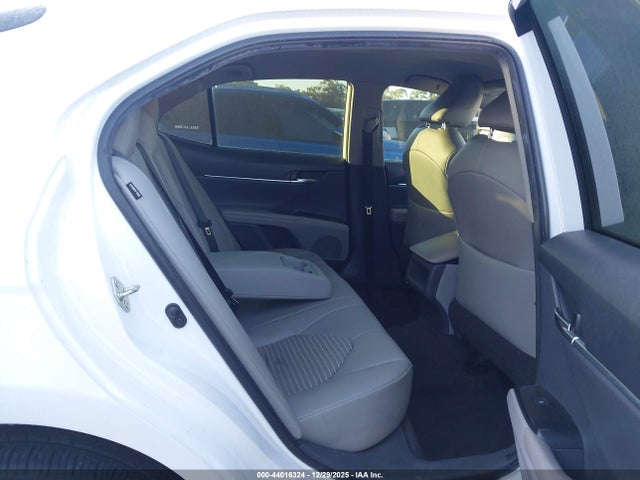 2019 TOYOTA CAMRY 4T1B11HK6KU283237 Photo 7