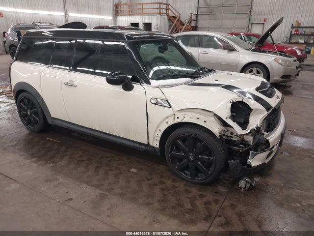 2010 MINI COOPER S CLUBMAN WMWMM3C5XATZ32525