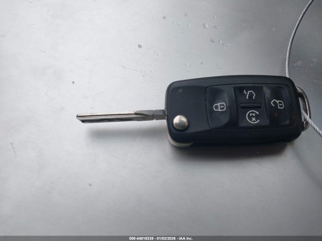 1VWWA7A35LC020821 Volkswagen Passat 2.0t Se