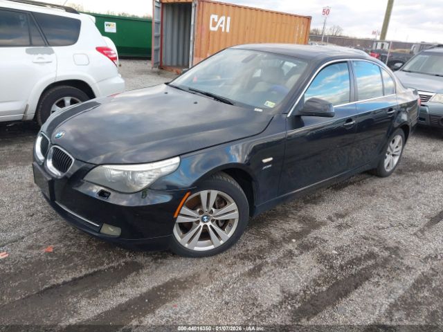 2010 BMW 528I WBANV1C54AC445293 Photo 1