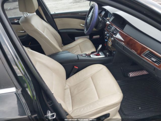 2010 BMW 528I WBANV1C54AC445293 Photo 4